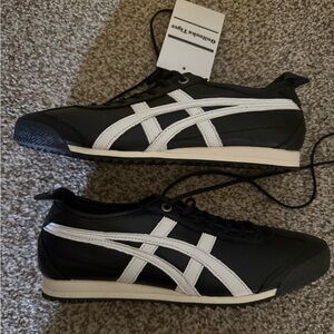 Onitsuka Tiger Sneakers